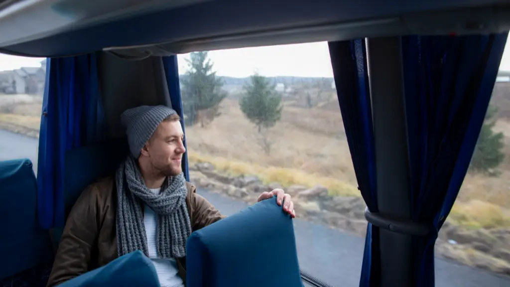 Як відволіктися під час поїздки автобусом