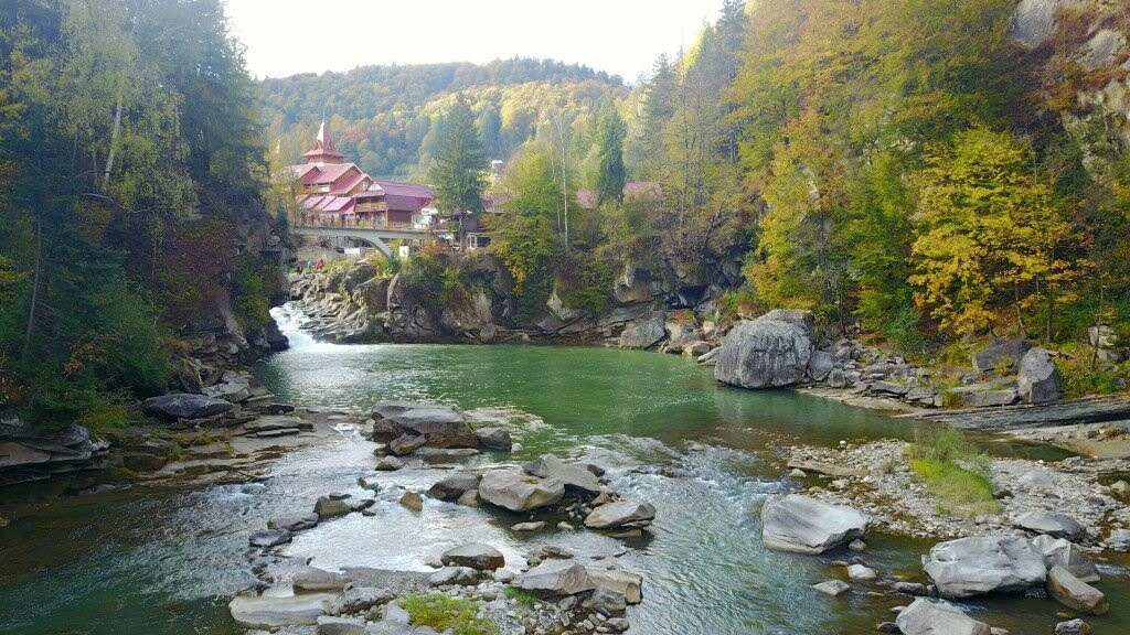 Казкові куточки заходу України