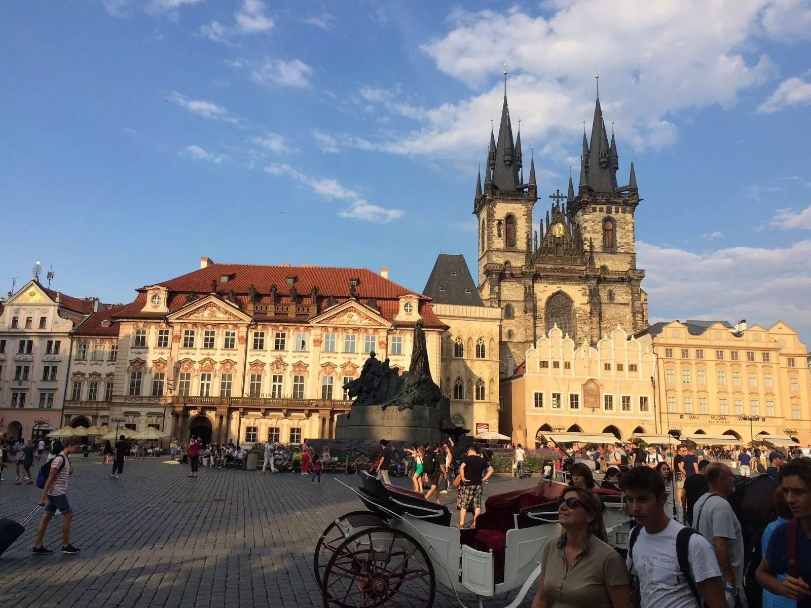 Staromestske namesti