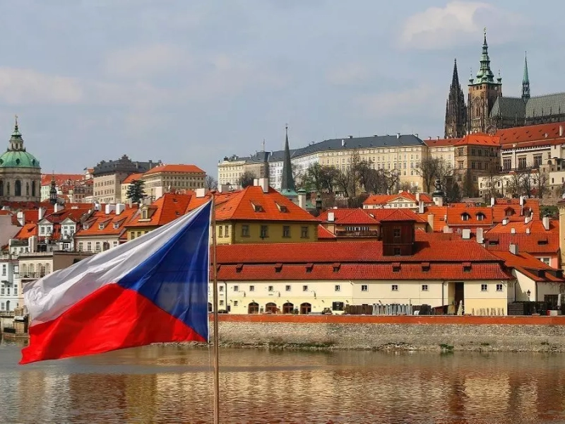 Все про тимчасовий захист в Чехії для українців
