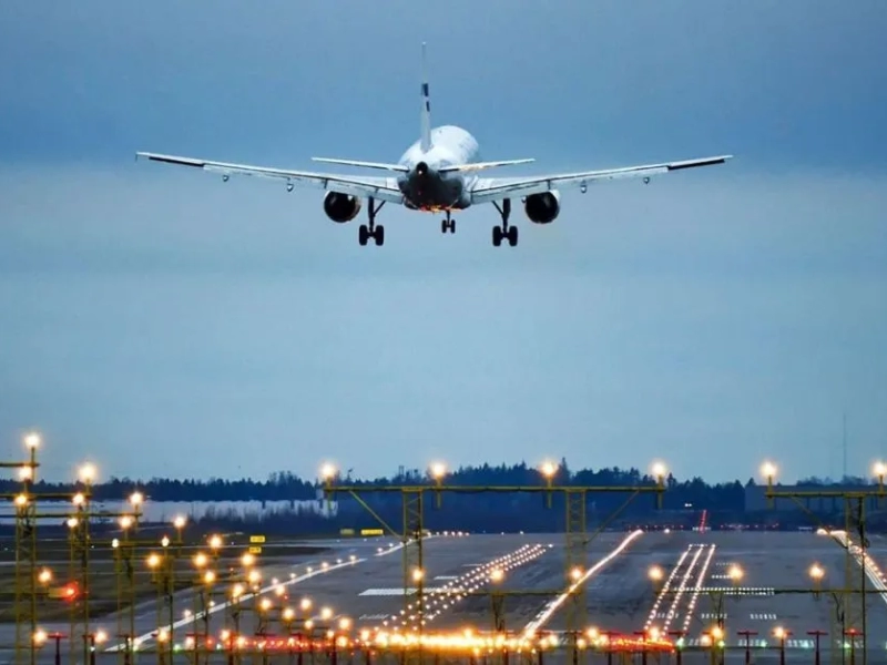 Найближчі аеропорти до України: де дешевше і швидше?